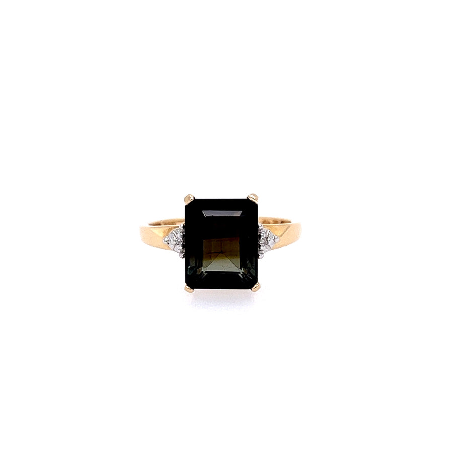 Diamond-Sapphire gold ring