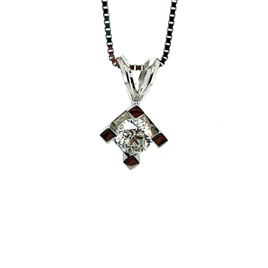 Solitaire diamond pendant with gold chain 0.50Ct