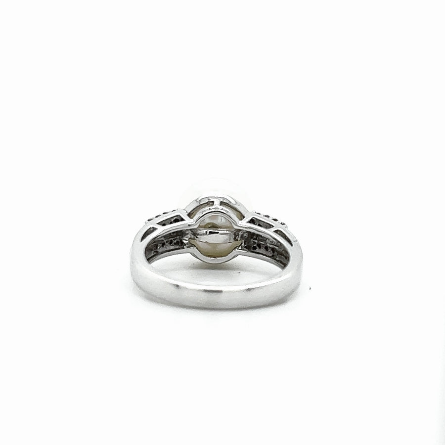 Diamond-Pearl Ring