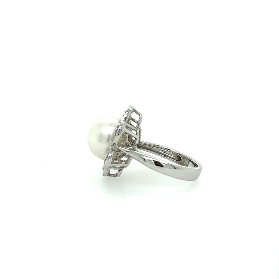 Diamond-Pearl Ring