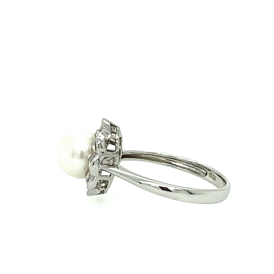 Diamond-Pearl Ring