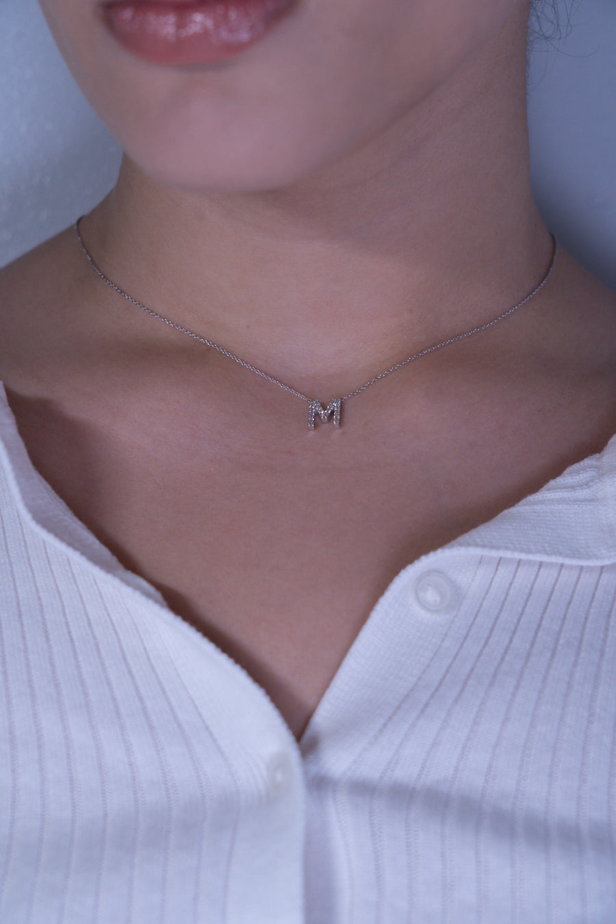 Initial diamond pendant (M)