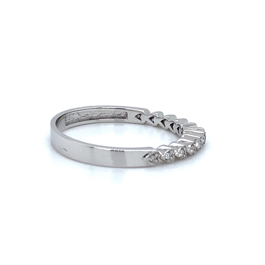 Heart shape diamonds ring