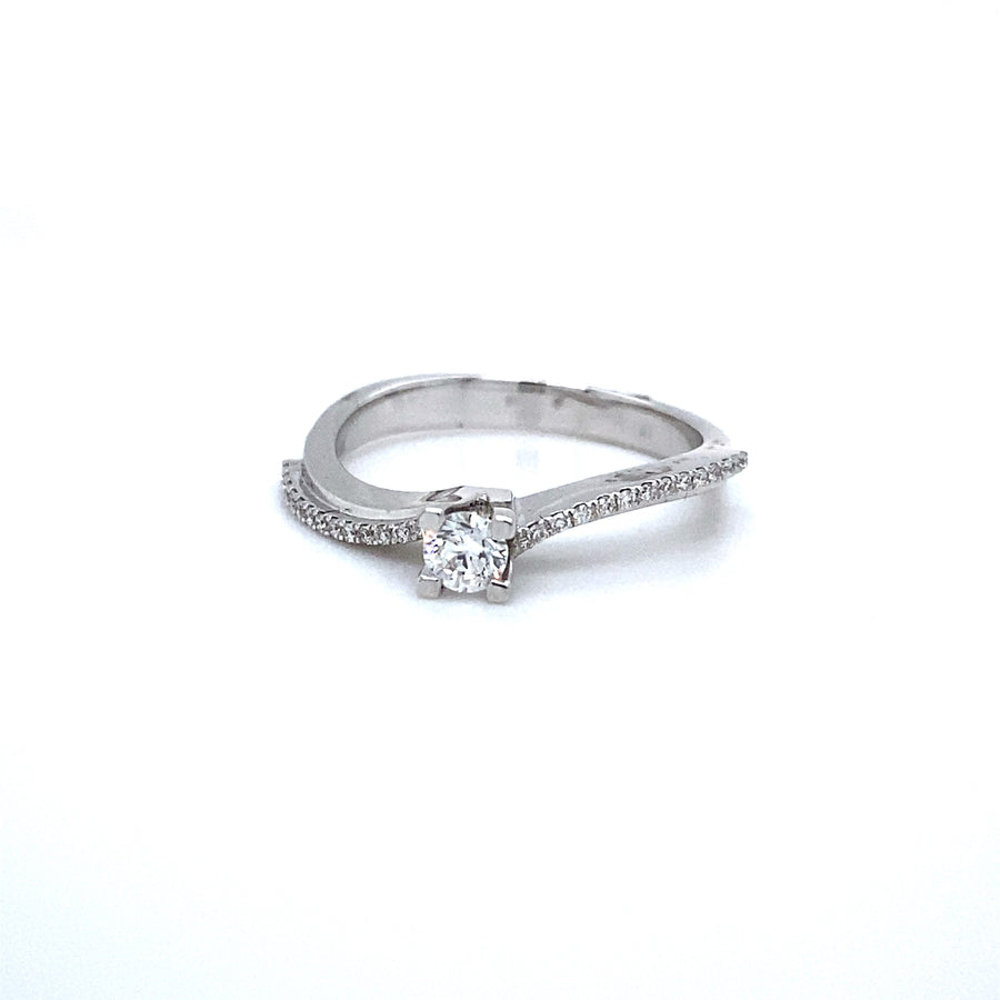 Diamond ring ( engagement ring)